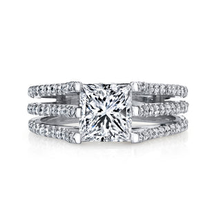 PRINCESS CUT DIAMOND RING