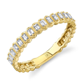 BAGUETTE DIAMOND BAND