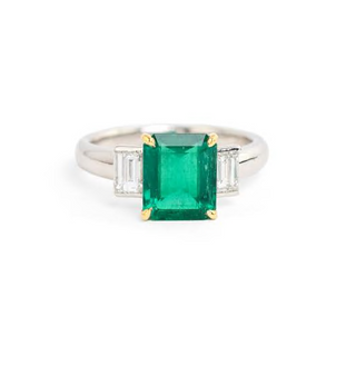 COLOMBIAN EMERALD RING