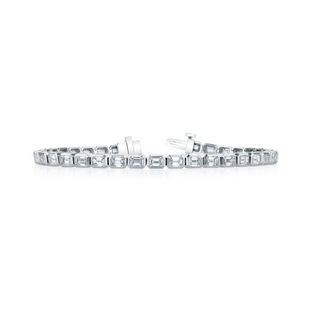EMERALD CUT DIAMOND TENNIS BRACELET