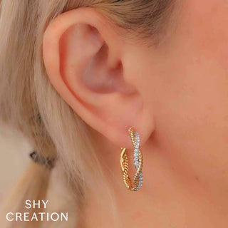 TWISTED HOOP EARRING