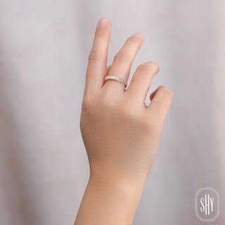 BAGUETTE DIAMOND BAND